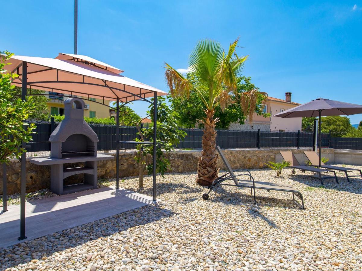 Holiday Home Villa Palma - Krk148 By Interhome Pinezići Kültér fotó
