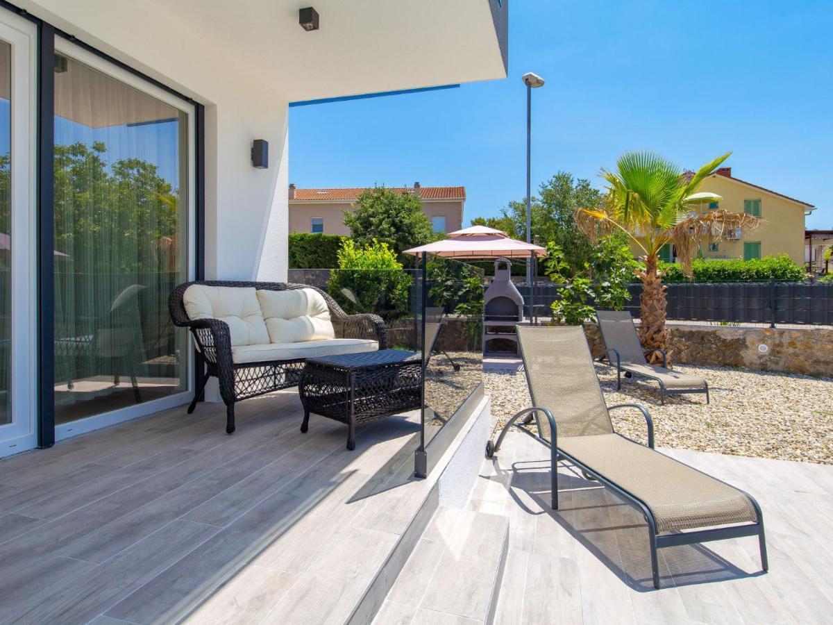 Holiday Home Villa Palma - Krk148 By Interhome Pinezići Kültér fotó