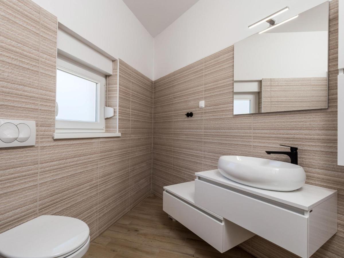 Holiday Home Villa Palma - Krk148 By Interhome Pinezići Kültér fotó